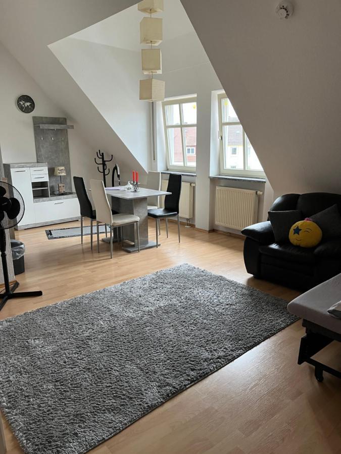 Zimmer zum vermieten Neuburg an Der Donau Exterior foto