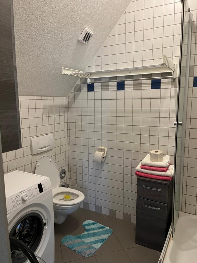 Zimmer zum vermieten Neuburg an Der Donau Exterior foto